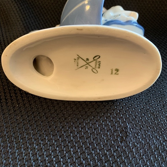 Vintage Carl Schneider Grafenthal Porcelain Figurine Girl Goose Umbrella 1950s - Picture 7 of 8